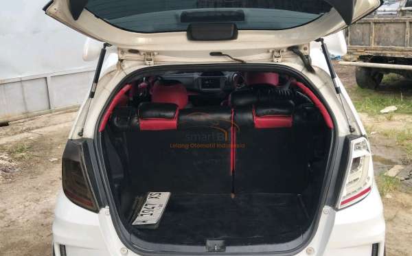 HONDA JAZZ GE8 1.5 E