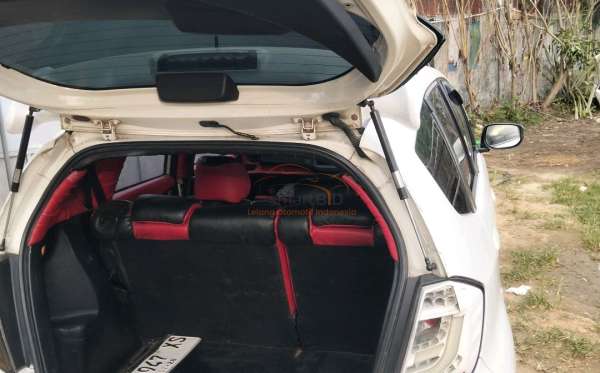 HONDA JAZZ GE8 1.5 E