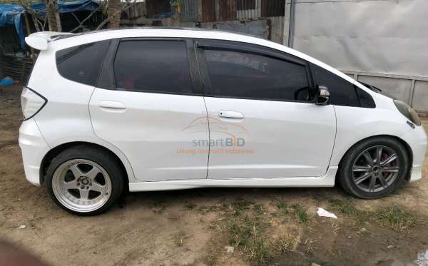 HONDA JAZZ GE8 1.5 E