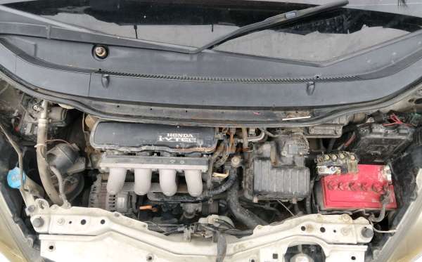 HONDA JAZZ GE8 1.5 E