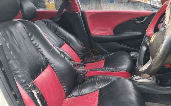 HONDA JAZZ GE8 1.5 E