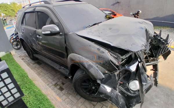 TOYOTA FORTUNER