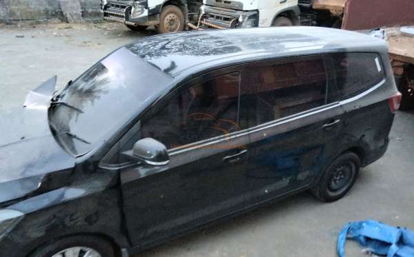 WULING CONFERO 1.5 (4X2)