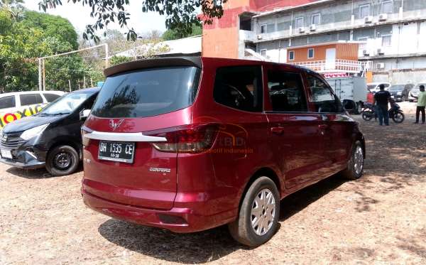 WULING CONFERO
