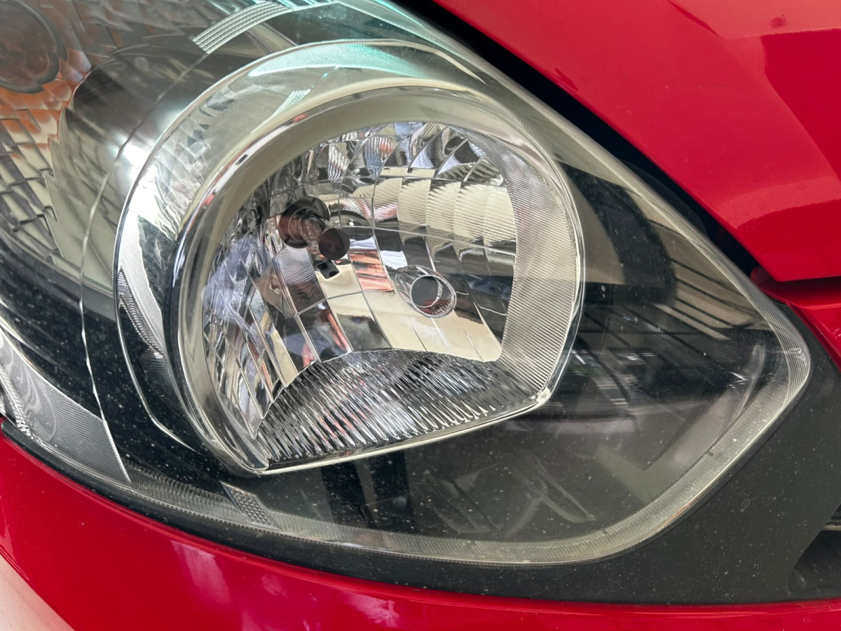 DAIHATSU  AYLA  1.0 X