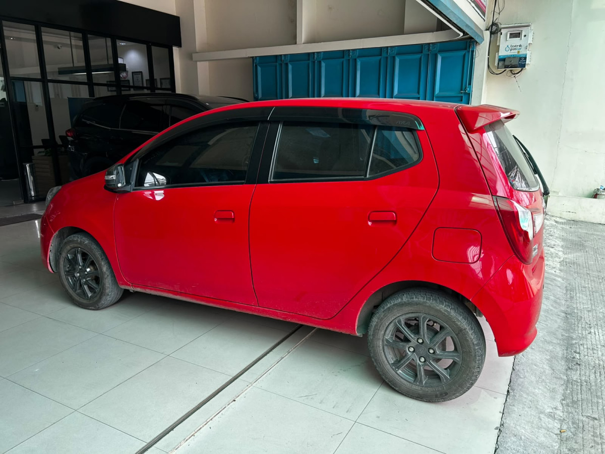 DAIHATSU  AYLA  1.0 X
