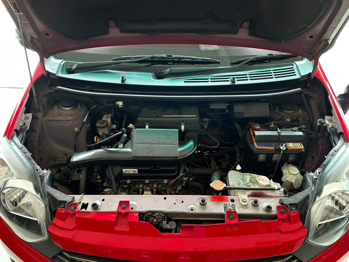 DAIHATSU  AYLA  1.0 X