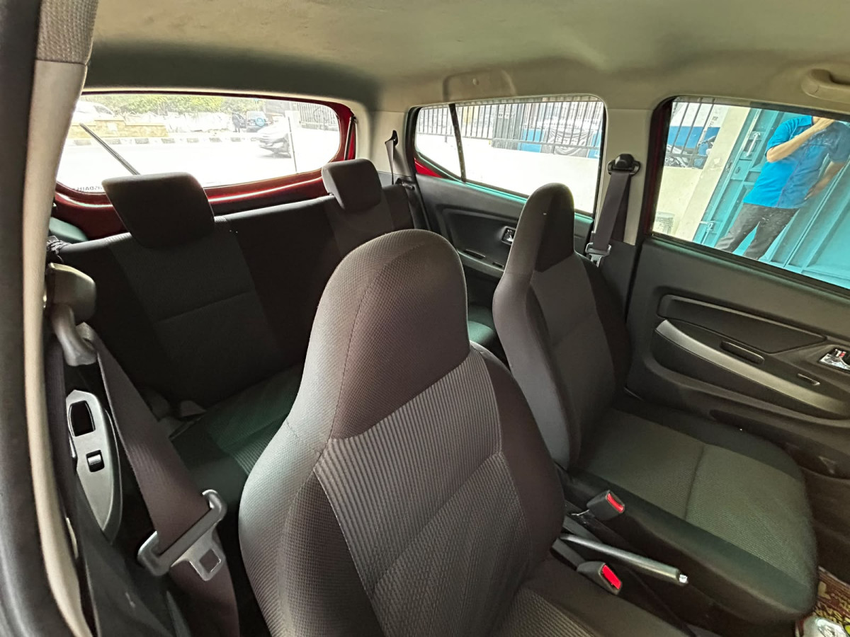 DAIHATSU  AYLA  1.0 X