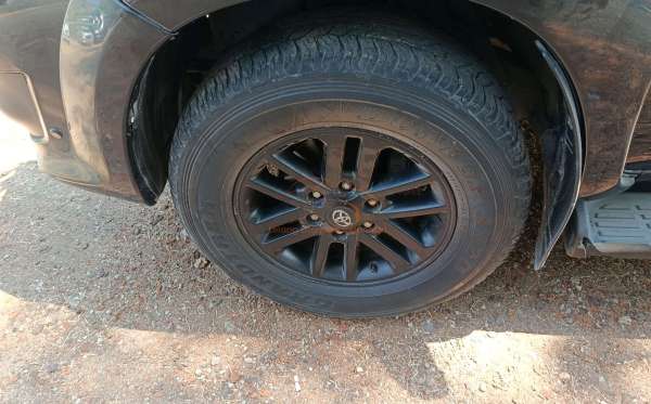 TOYOTA FORTUNER