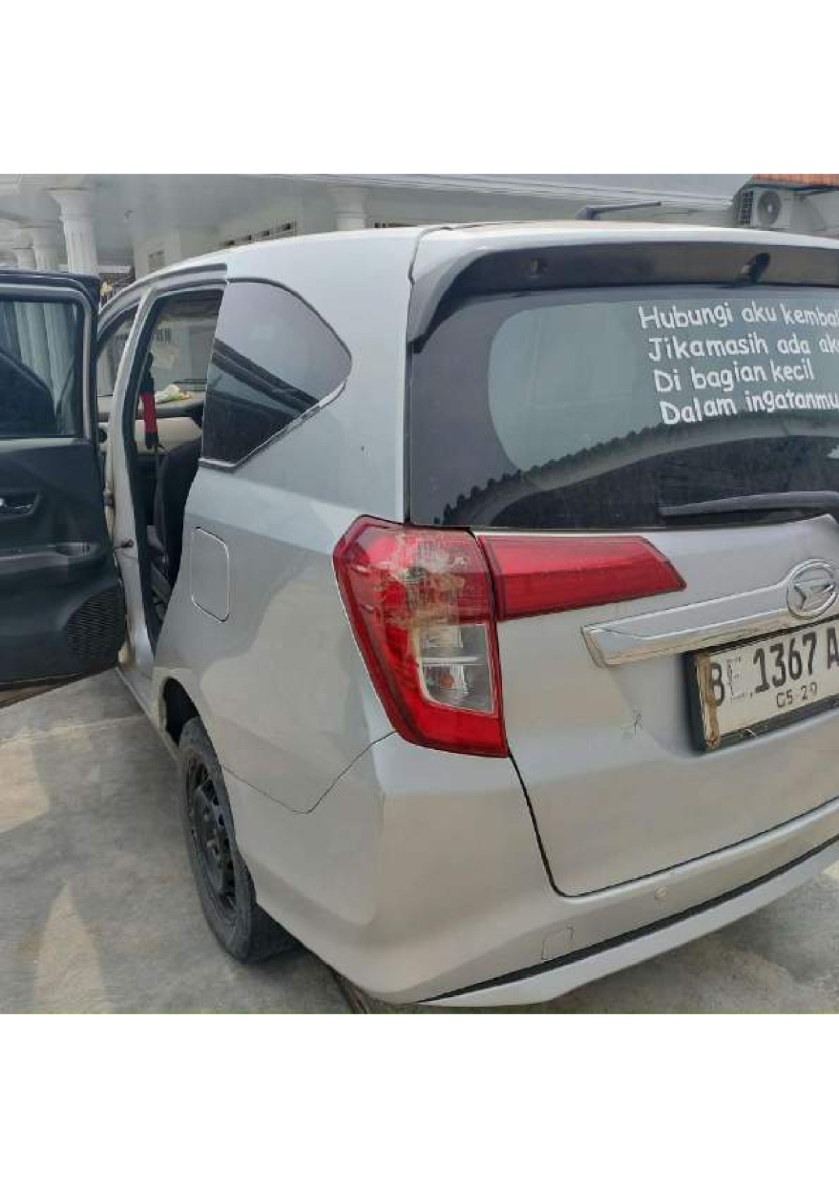 DAIHATSU  SIGRA  1.2 R