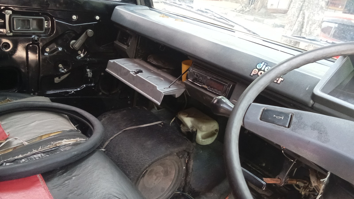 MITSUBISHI  L 300 L300 PU FB-R (4X2)