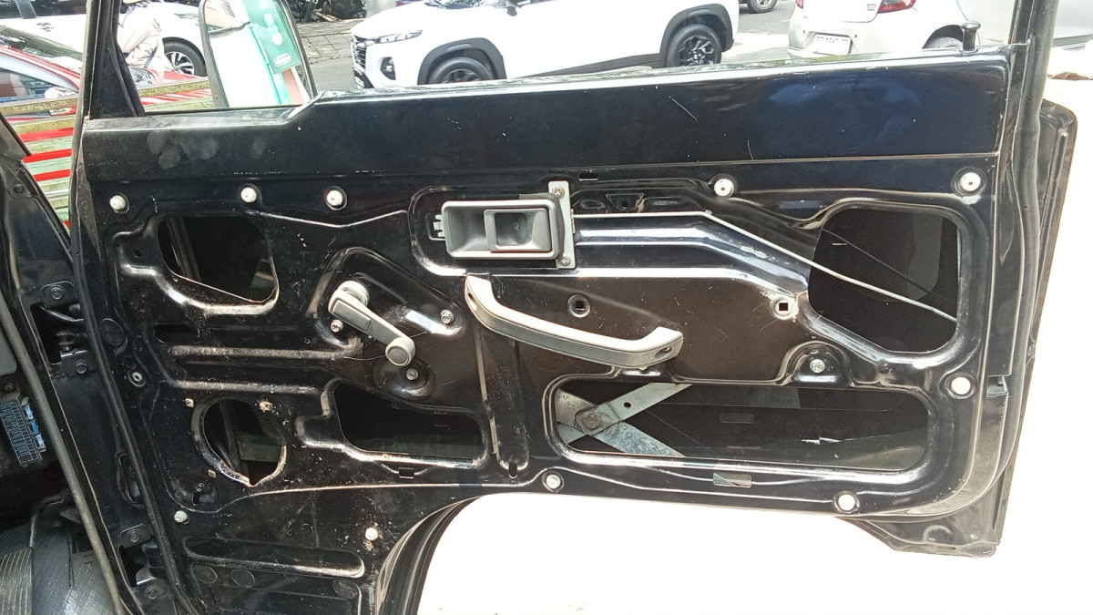 MITSUBISHI  L 300 L300 PU FB-R (4X2)