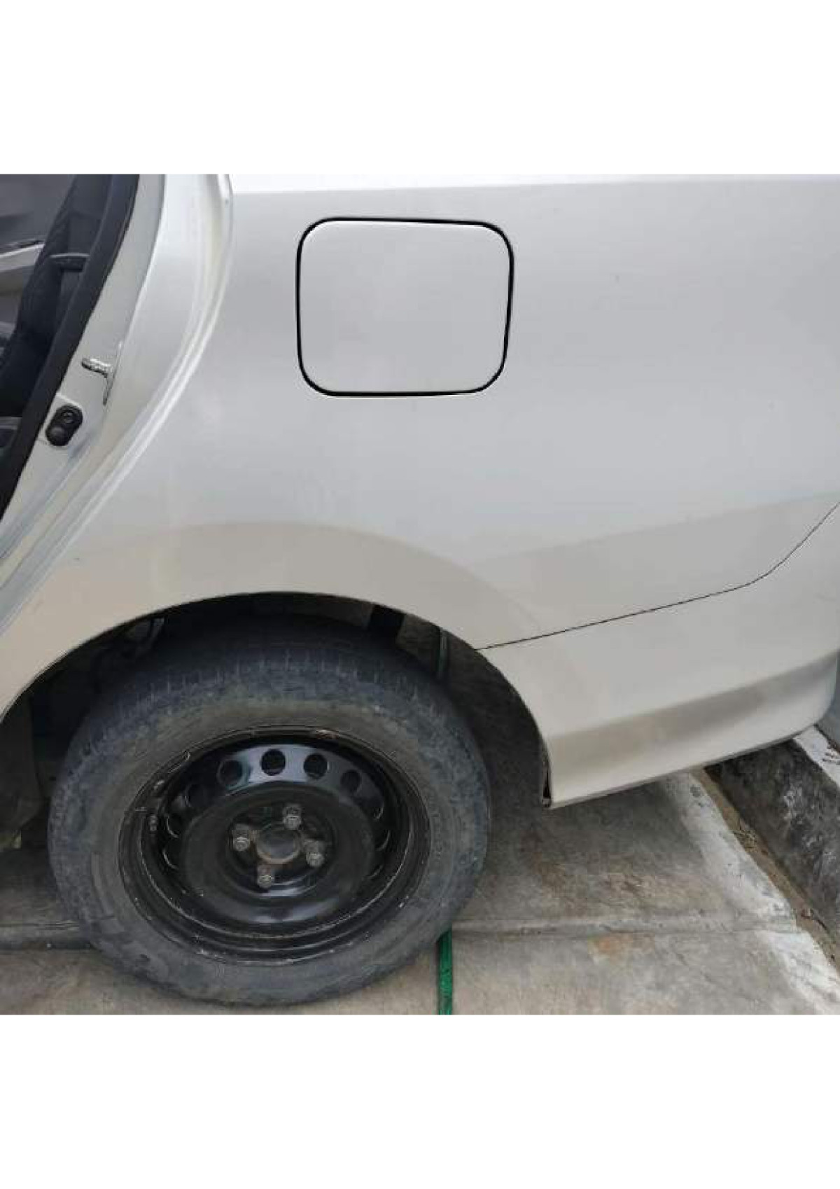 DAIHATSU  SIGRA  1.2 R