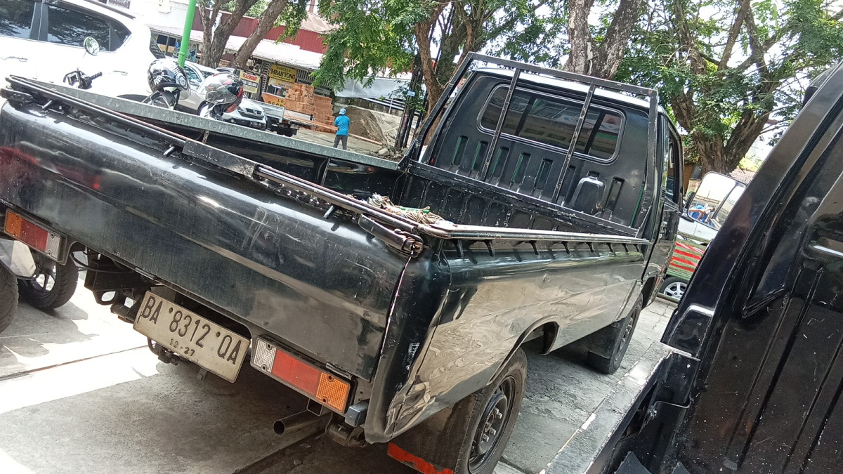 MITSUBISHI  L 300 L300 PU FB-R (4X2)