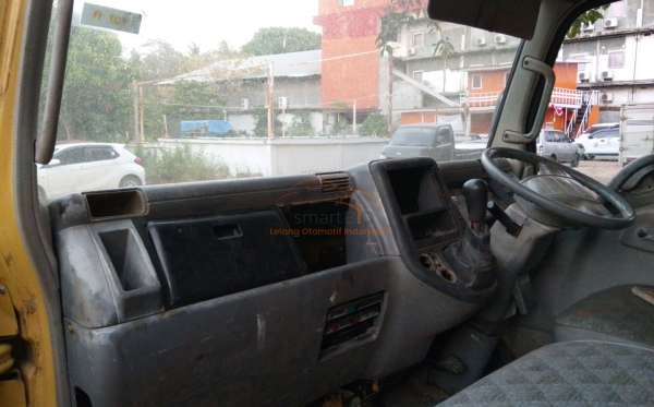 MITSUBISHI COLT DIESEL FE 74