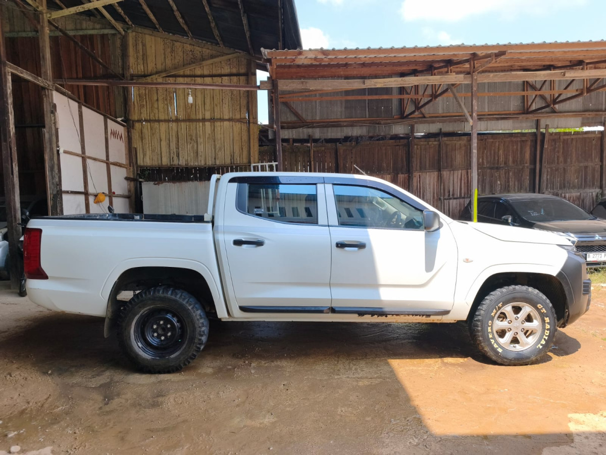 MITSUBISHI  TRITON DC HDX 4X4